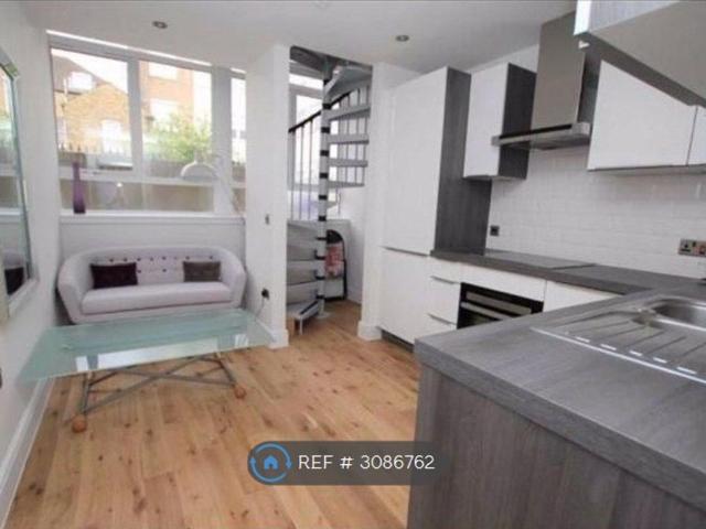 Quant Building, London E17, 1 bed flat to rent, £1,500 pcm | PrimeLocation