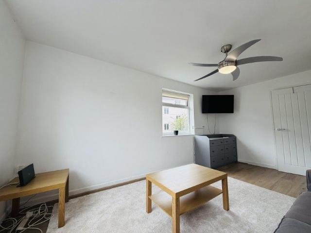 Quarry Court, Quarry Hill