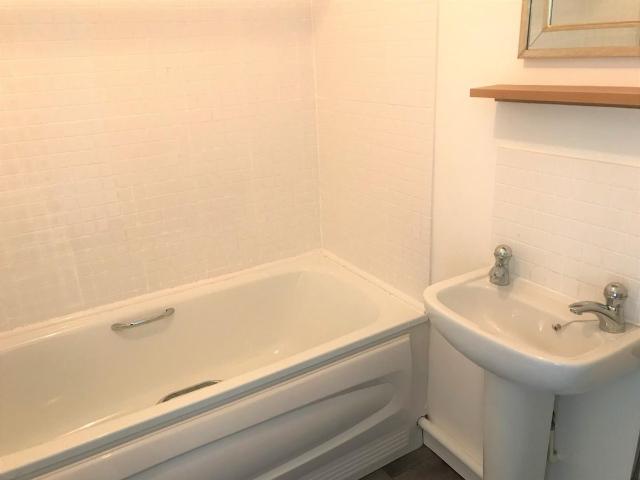 Quarry House, Quarry Street, Torpoint PL11, 2 bed flat to rent, £750 pcm | PrimeLocation