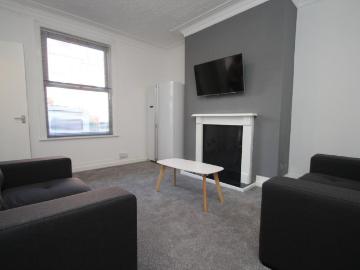 Quarry Mount Terrace, Leeds LS6 3 bed house to rent £1,807 pcm £417 pw