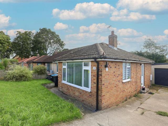 Quarry Moor Lane, Ripon 2 bed semi detached bungalow to rent £995 pcm £230 pw