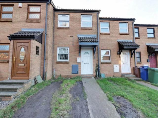 Quarry Mews, Purfleet On Thames, RM19 1 bed terraced house to rent £1,275 pcm £294 pw