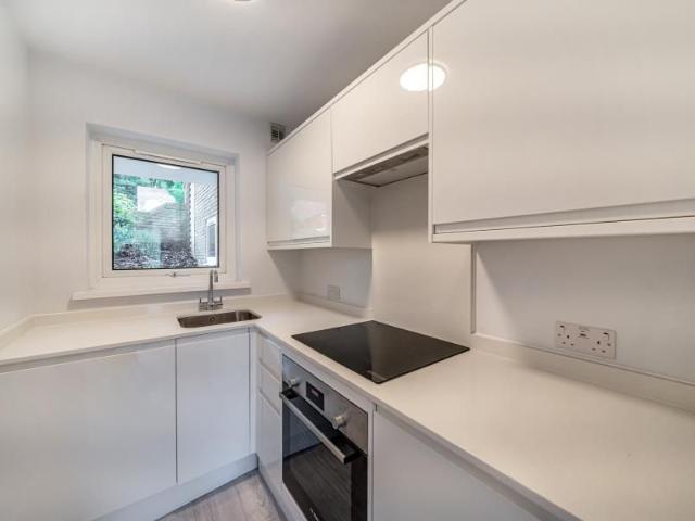 Quarry Street, Guildford, GU1