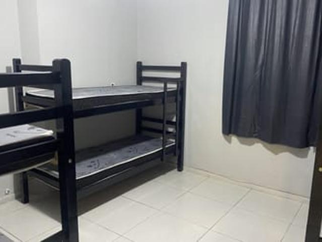 Quarto Compartilhado Metro Ana Rosa