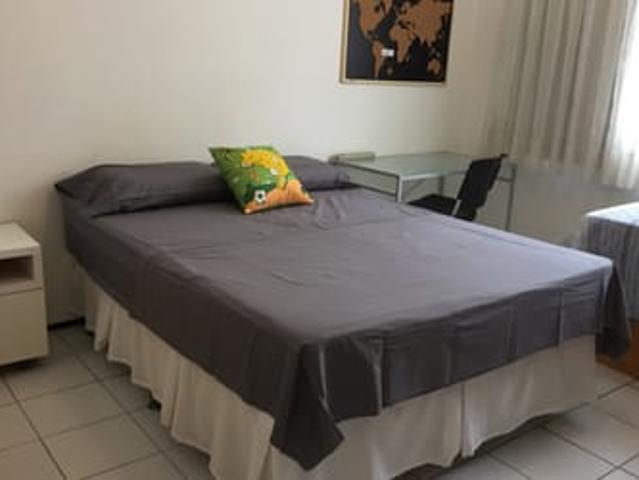 Quarto a 2 quadras da beira mar