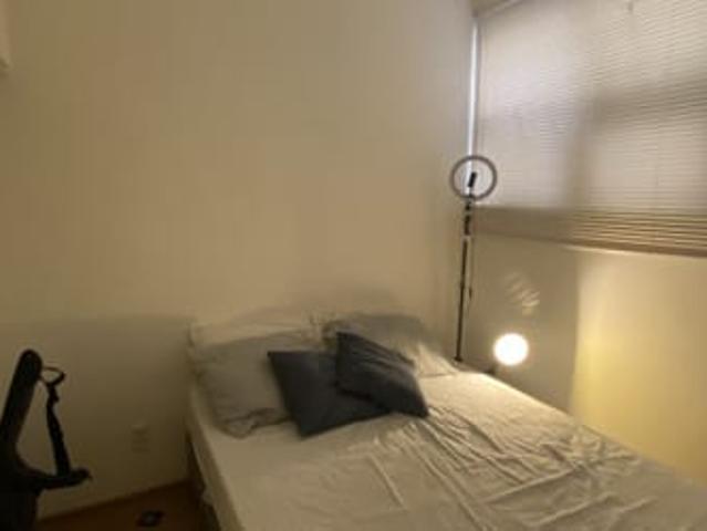 Quarto a 2 quadras da praia de Copacabana