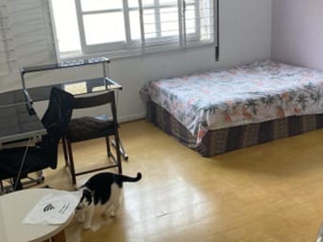 Quarto Amplo com Wifi Rapido Localizaçao excelente
