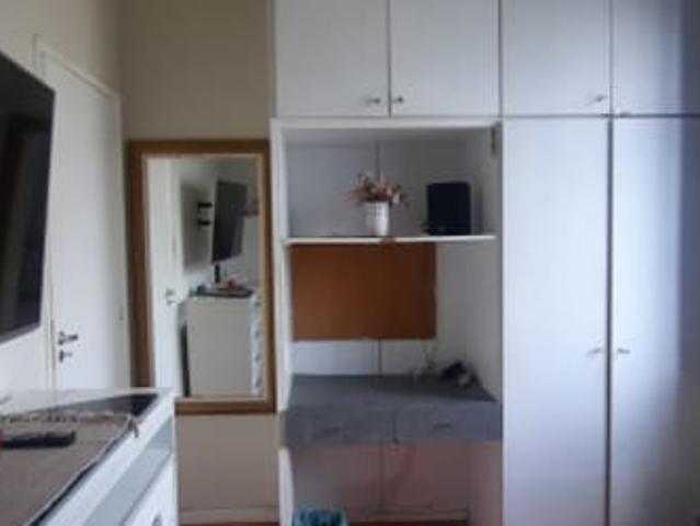 Quarto Aconchegante e Silencioso