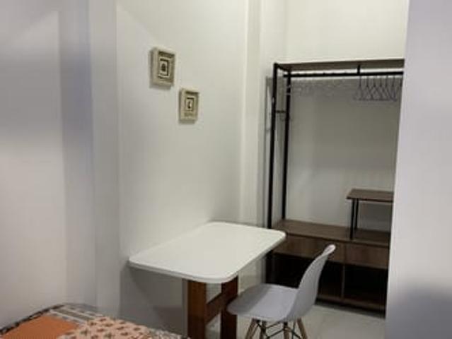 Quarto de dependências são 2 quartos mas só para 1 pessoa