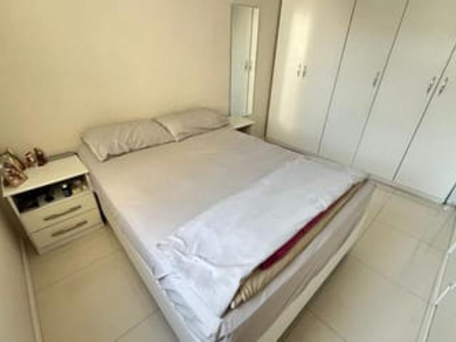 Quarto de Solteiro em Apto Familiar