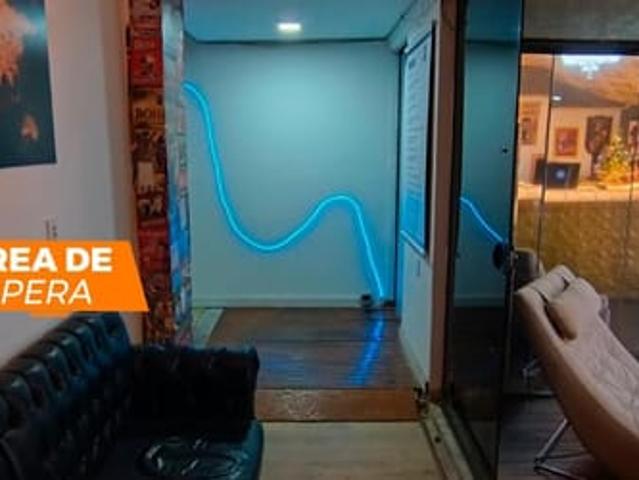 Quarto Duplo no centro de Balneário Camboriú | Aluguel Eômic