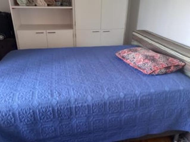 Quarto em casa confortavel 50m da praia