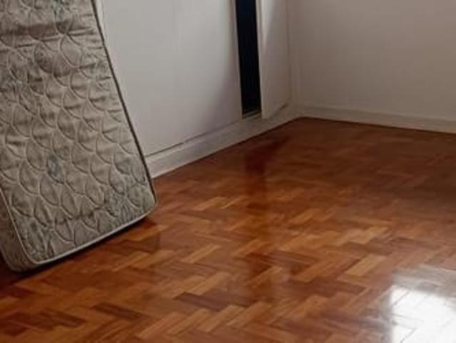 Quarto em Alto de Pinheiros