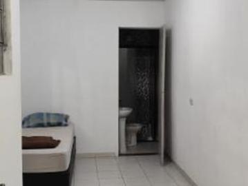QUARTO EM MORADIA COMPARTILHADA