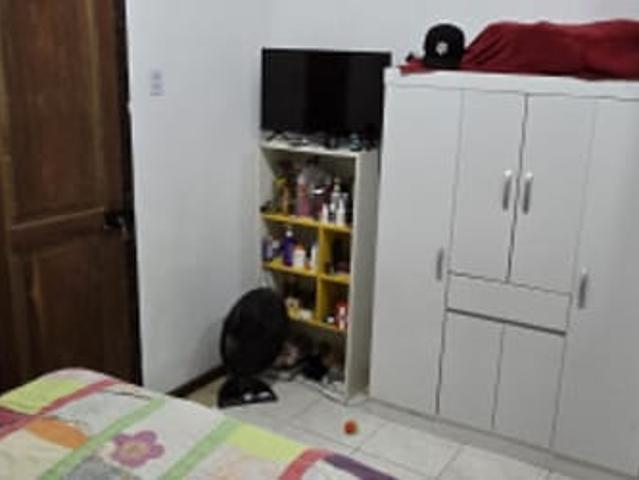 Quarto espacoso em rua super tranquila em Laranjeiras