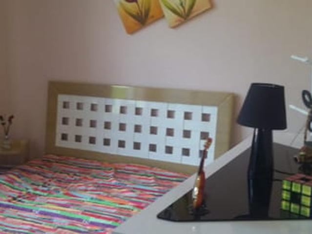 Quarto Excepcional com Cama de Casal Super Confortável