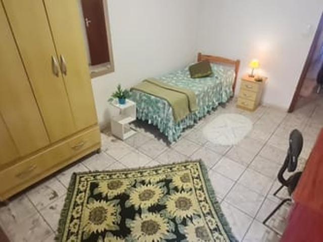 QUARTO FEMININO MOBILIADO COM LAVABO/ PERDIZES