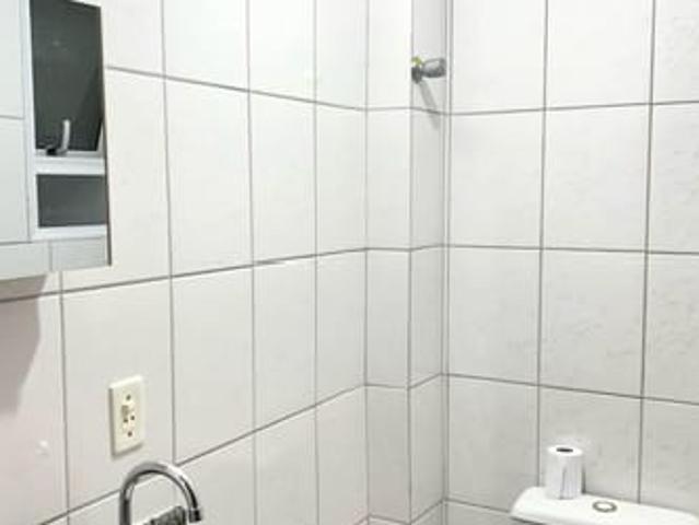 Quarto Feminino para estudantes