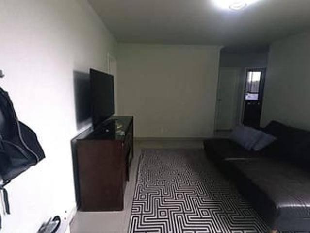 Quarto Individual Banheiro Compartilhado Barreiro