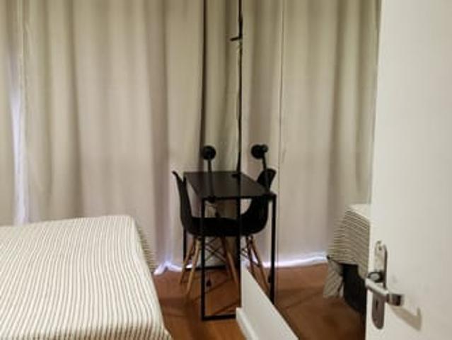 Quarto individual com varanda no Flamengo