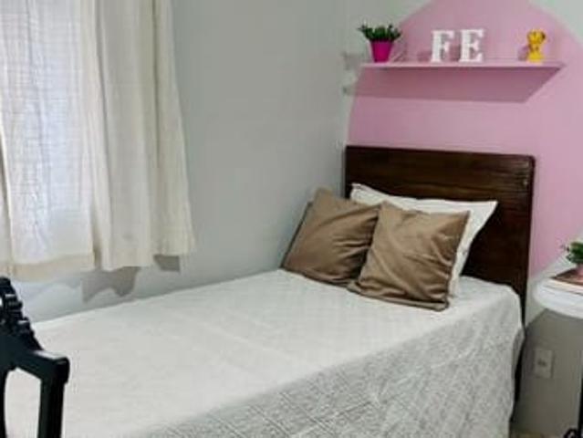 Quarto individual contas inclusas, só mulheres