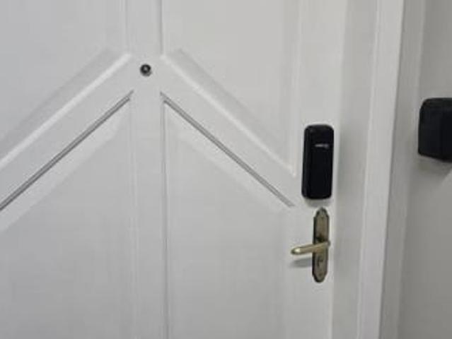 Quarto individual disponivel no centro