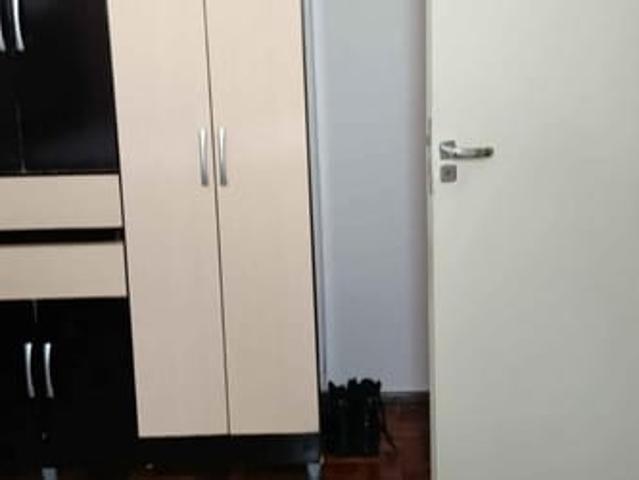 Quarto individual mobiliado no Sagrada Família