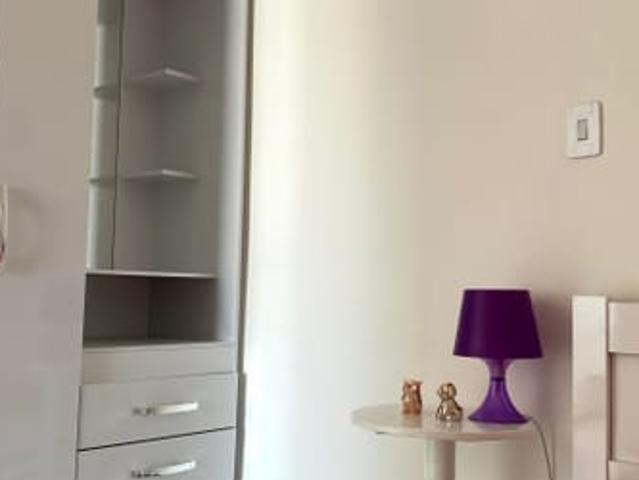 Quarto individual no costa azul
