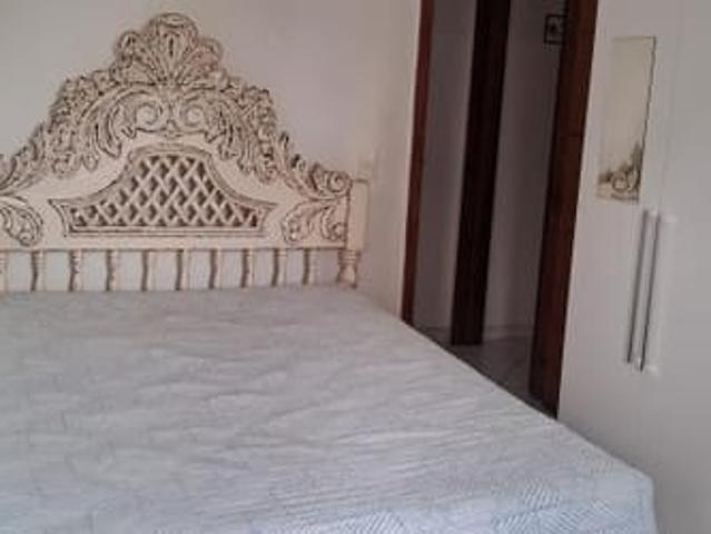 QUARTO INDIVIDUAL para Moça/Senhora