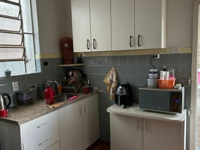 Quarto mobiliado no coração do bairro Floresta