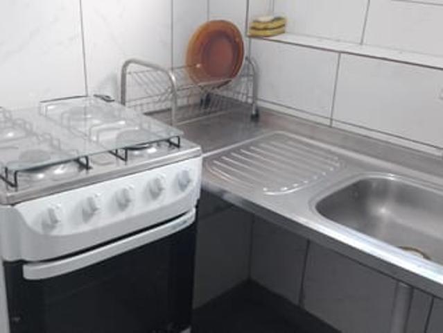 Quarto mobiliado individual
