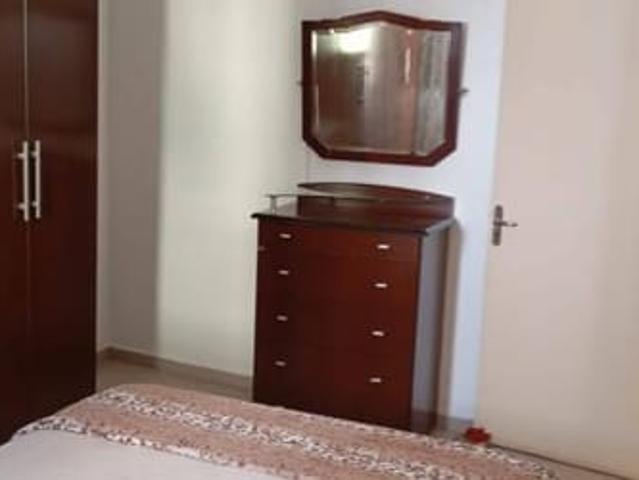 Quarto Mobiliado para Aluguel em Condomínio Seguro