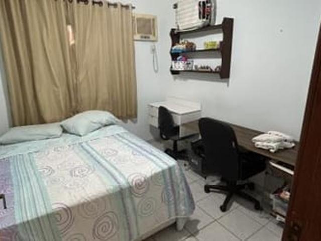 Quarto mobiliado república feminina