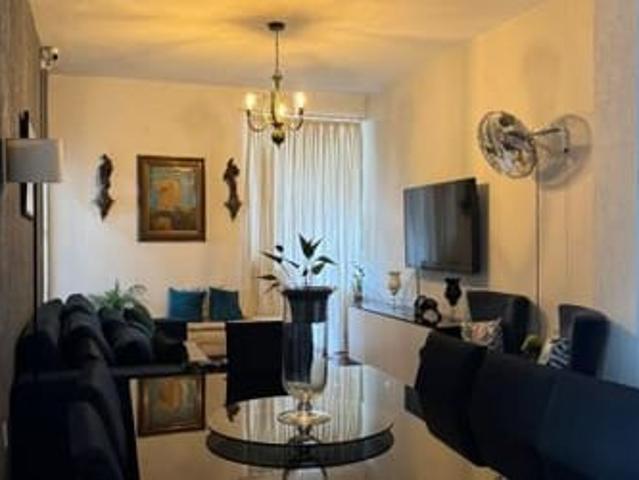 Quarto mobiliado