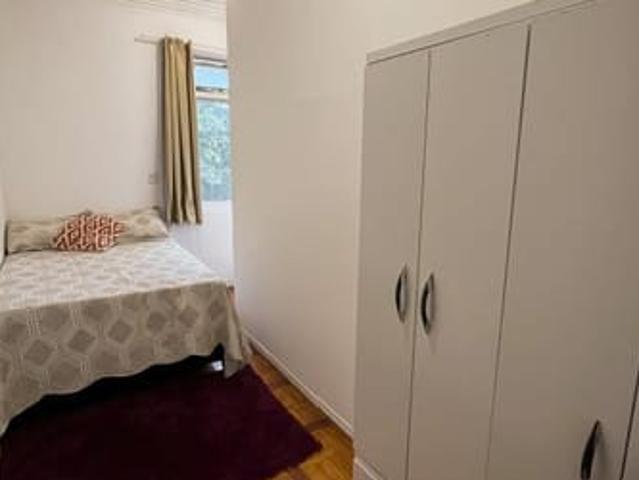 QUARTO NA FRENTE DA UFRGS