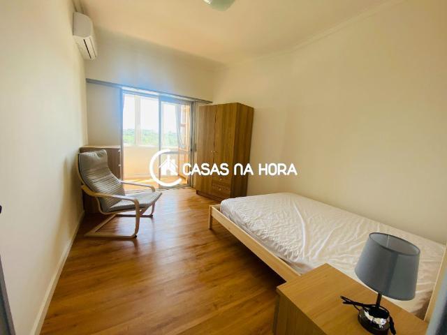 Quarto para Arrendar em Almada