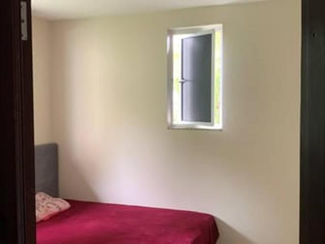 Quarto privativo em casa grande