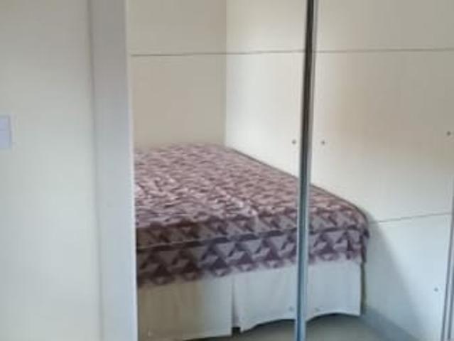 Quartos mobiliados ambiente tranquilo Londrina