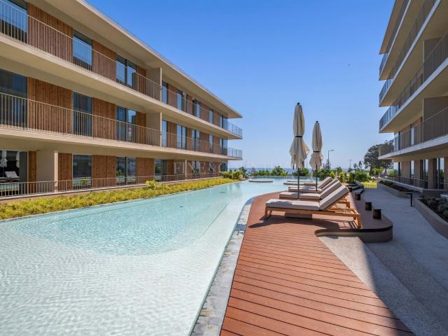 Quarteira – Apartamento penthouse com 3 quartos, vista mar e. 223m² Quarteira