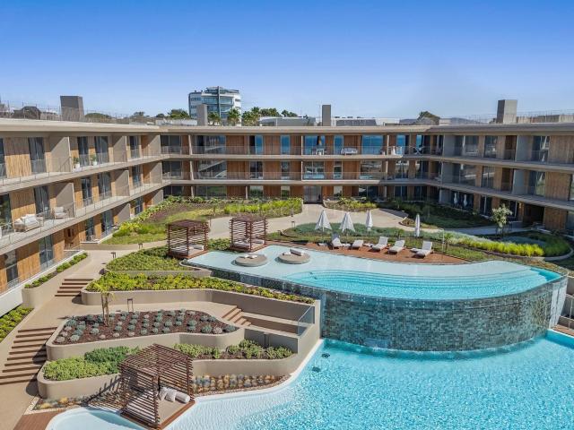 Quarteira, Forte Novo – novo apartamento no último piso, com. 106m² Quarteira