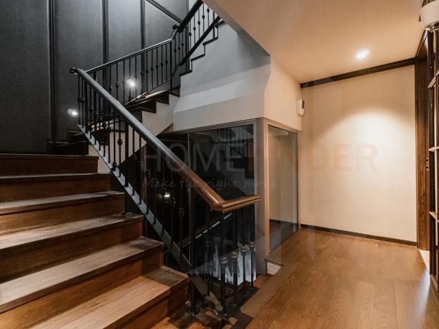 Quarter 31 4 bedrooms, for sale