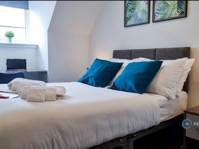 Quarterbank Apartments, Sunderland, SR1 2 bed flat to rent £1,300 pcm £300 pw