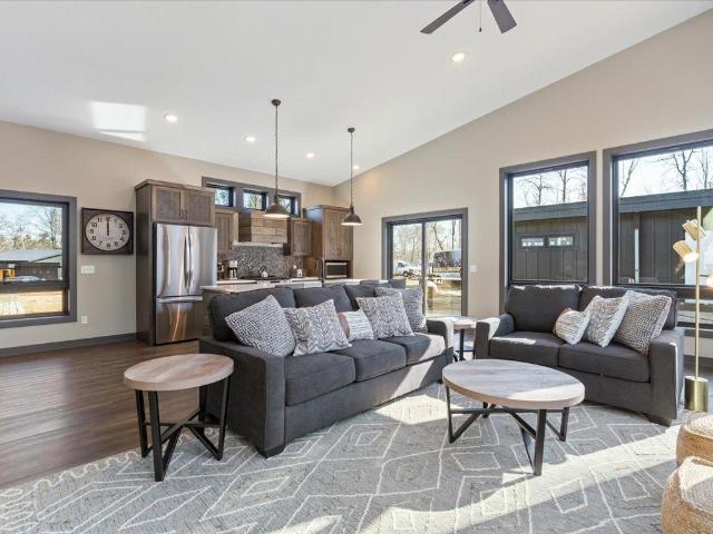 Quarterdeck Resort #405 9 Adventure Way SW