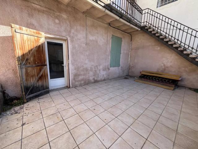 QUARTIER TALABOT APPARTEMENT TYPE 2 AVEC GRANDE TERRASSE