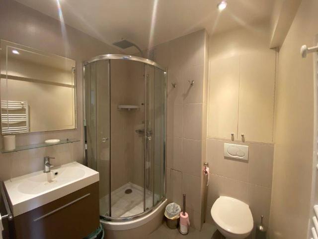 Quartier VOLONTAIRES 75015 Paris Studio meublé de 34m² avec b
