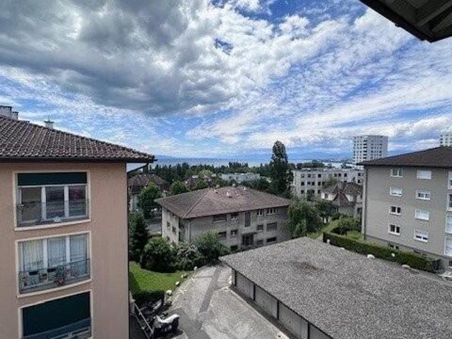 Quartier calme avec vue sur le lac