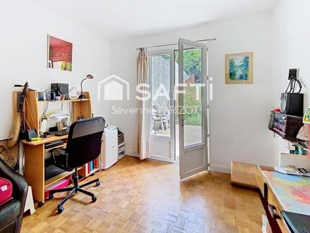 Quartier calme Sous sol total 5 chambres