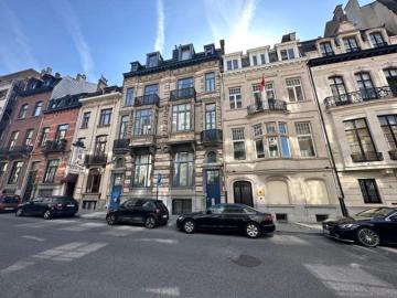 QUARTIER CHATELAIN LOUISE: STUIDO 26M²