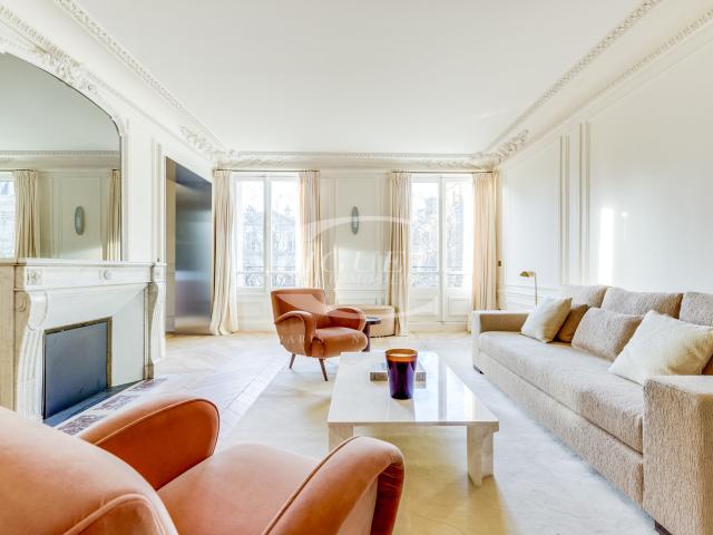 QUARTIER CHAILLOTCatherine PiguetAlma Immobilier