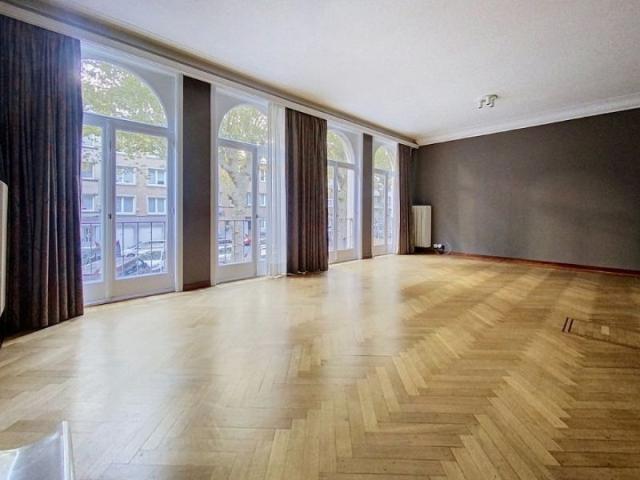 Quartier de la Basilique Appartement +/ 80m² + balcon Koekelberg